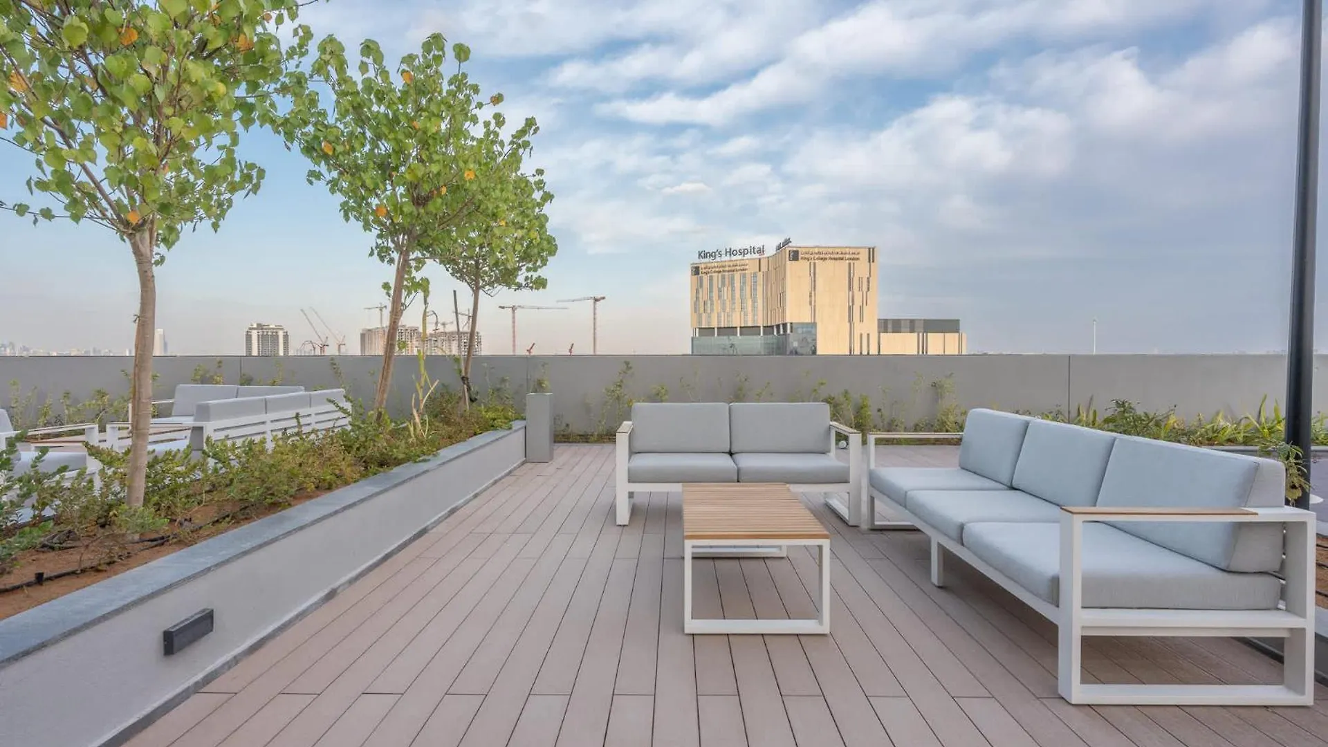Modern Aesthetic 1-Bedroom Apartment In Dubai Hills