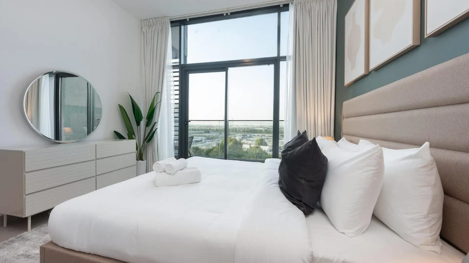 Modern Aesthetic 1-Bedroom Apartment In Dubai Hills 0*,  United Arab Emirates