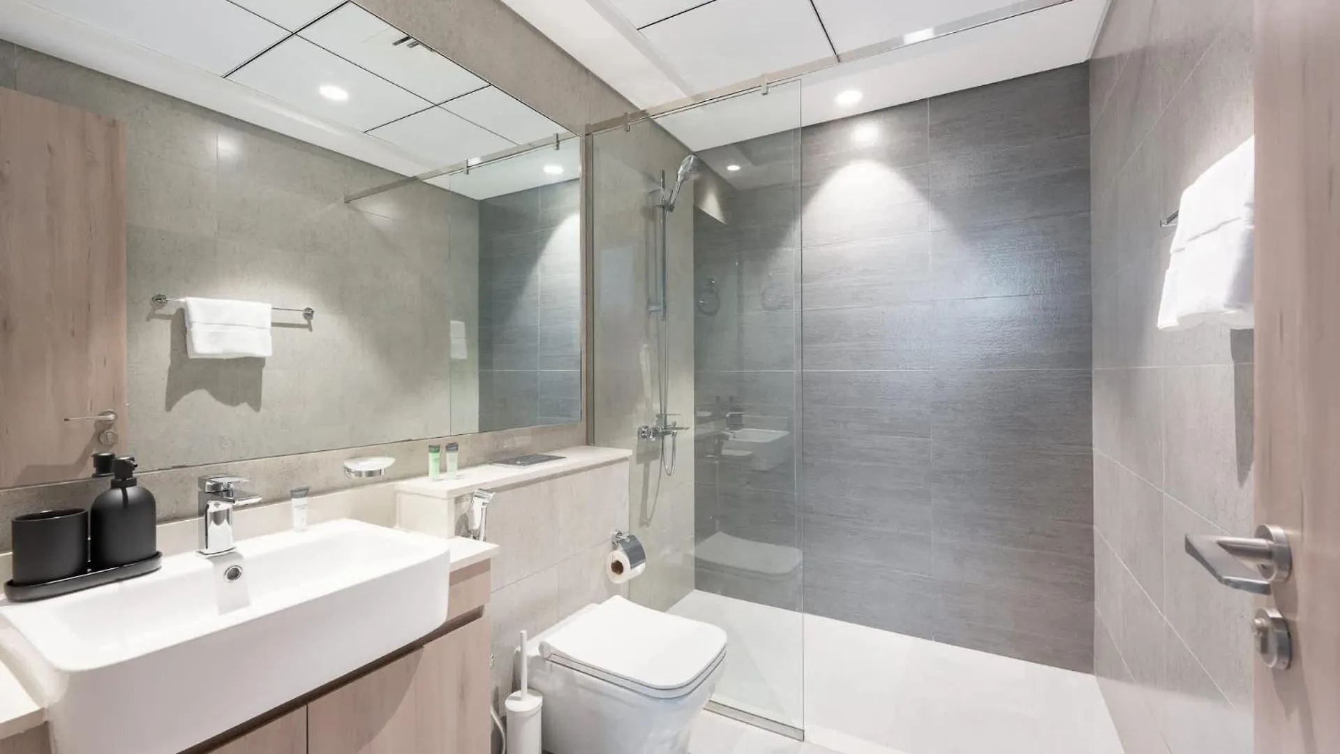 Modern Aesthetic 1-Bedroom Apartment In Dubai Hills United Arab Emirates